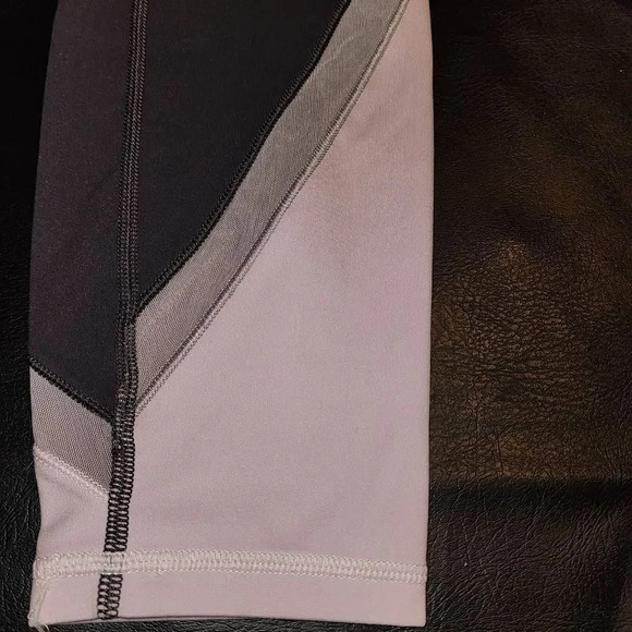 Athleta Womens Elevation Colorblock 7/8 Tight Leggings Spring Night Medium - Picture 3 of 4